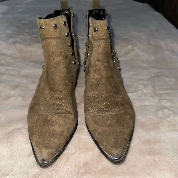 Marc Fisher real leather Women's Studded Suede Ankle Booties Size 7 - Picture 2 of 10